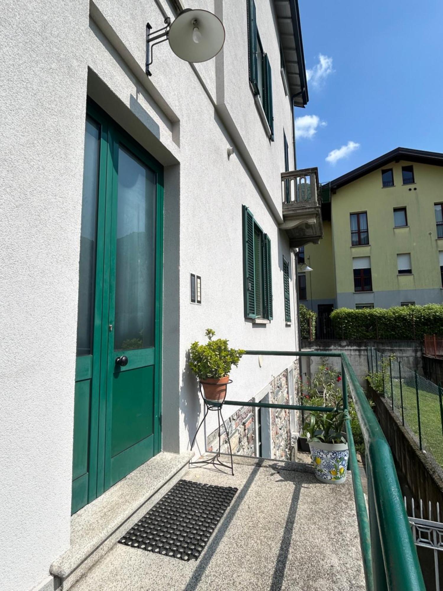Acchiappasogni Holiday House Malgrate Exterior photo
